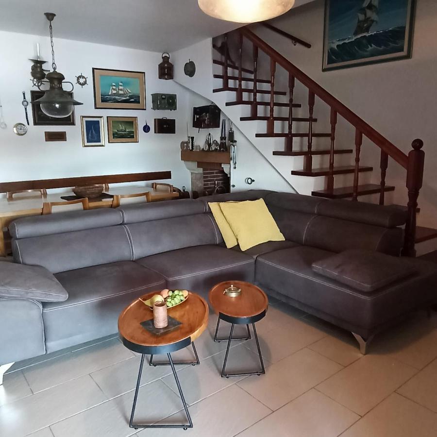 Holiday Home Jelena Zastražišće Exteriör bild