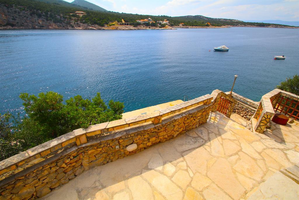 Holiday Home Jelena Zastražišće Exteriör bild