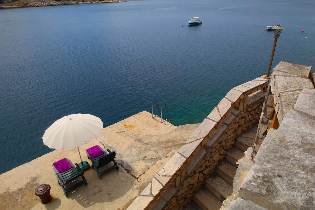 Holiday Home Jelena Zastražišće Exteriör bild