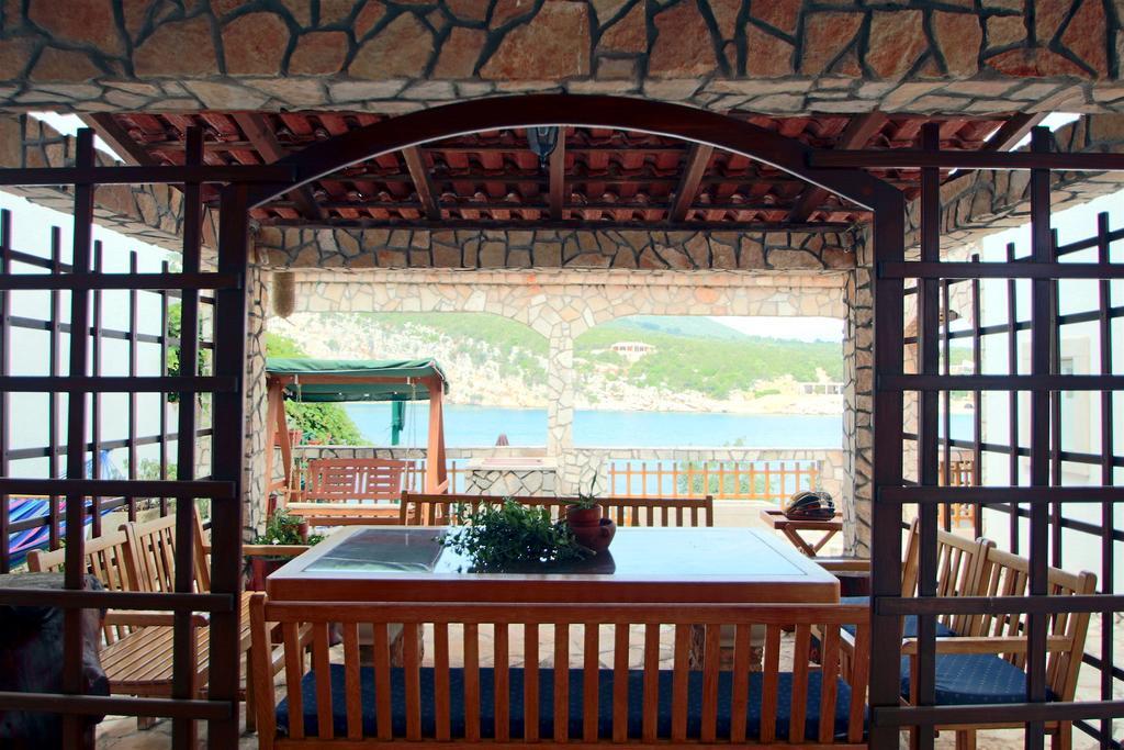 Holiday Home Jelena Zastražišće Exteriör bild