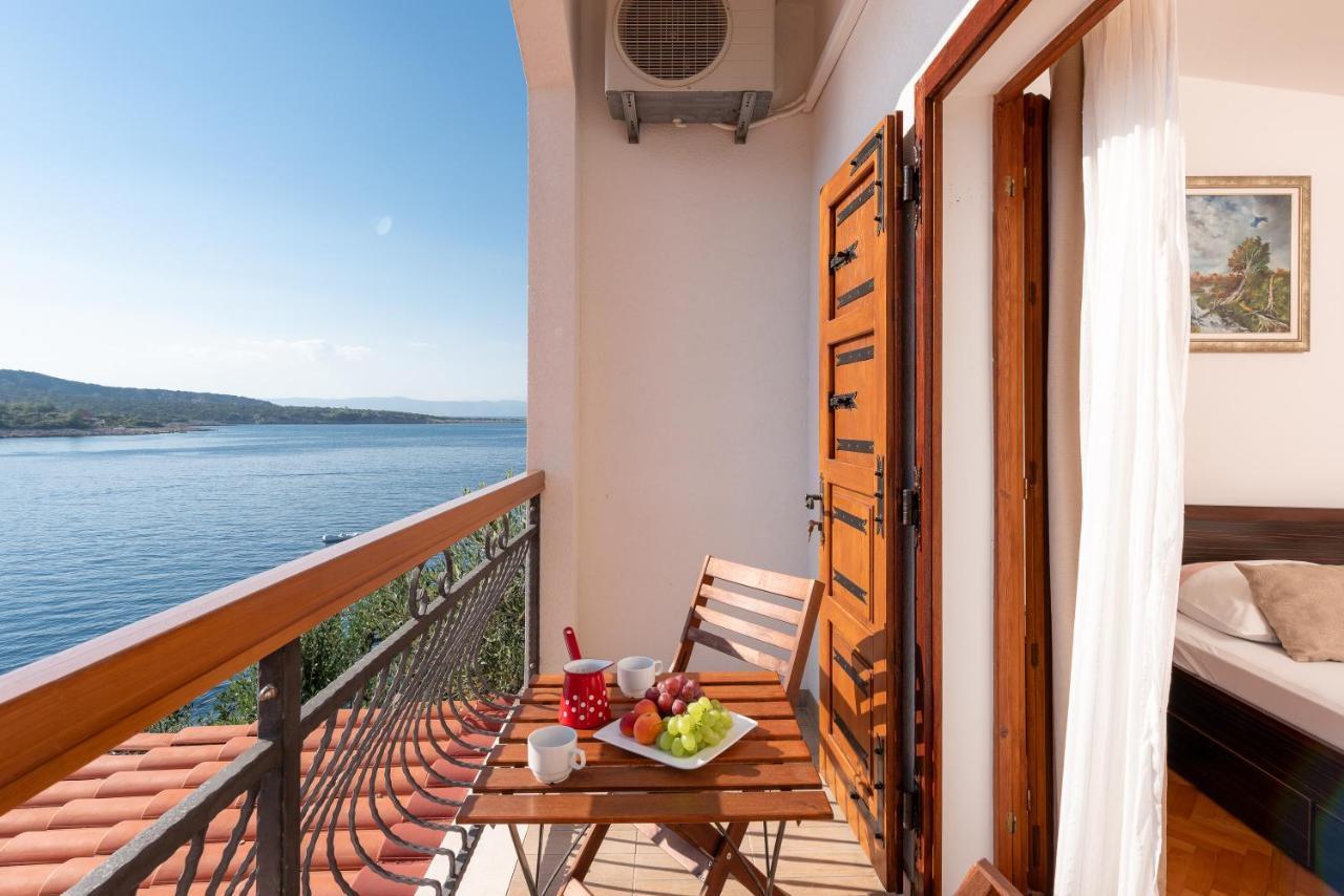 Holiday Home Jelena Zastražišće Exteriör bild