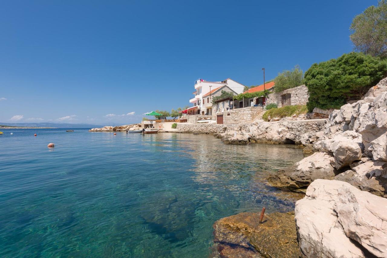 Holiday Home Jelena Zastražišće Exteriör bild