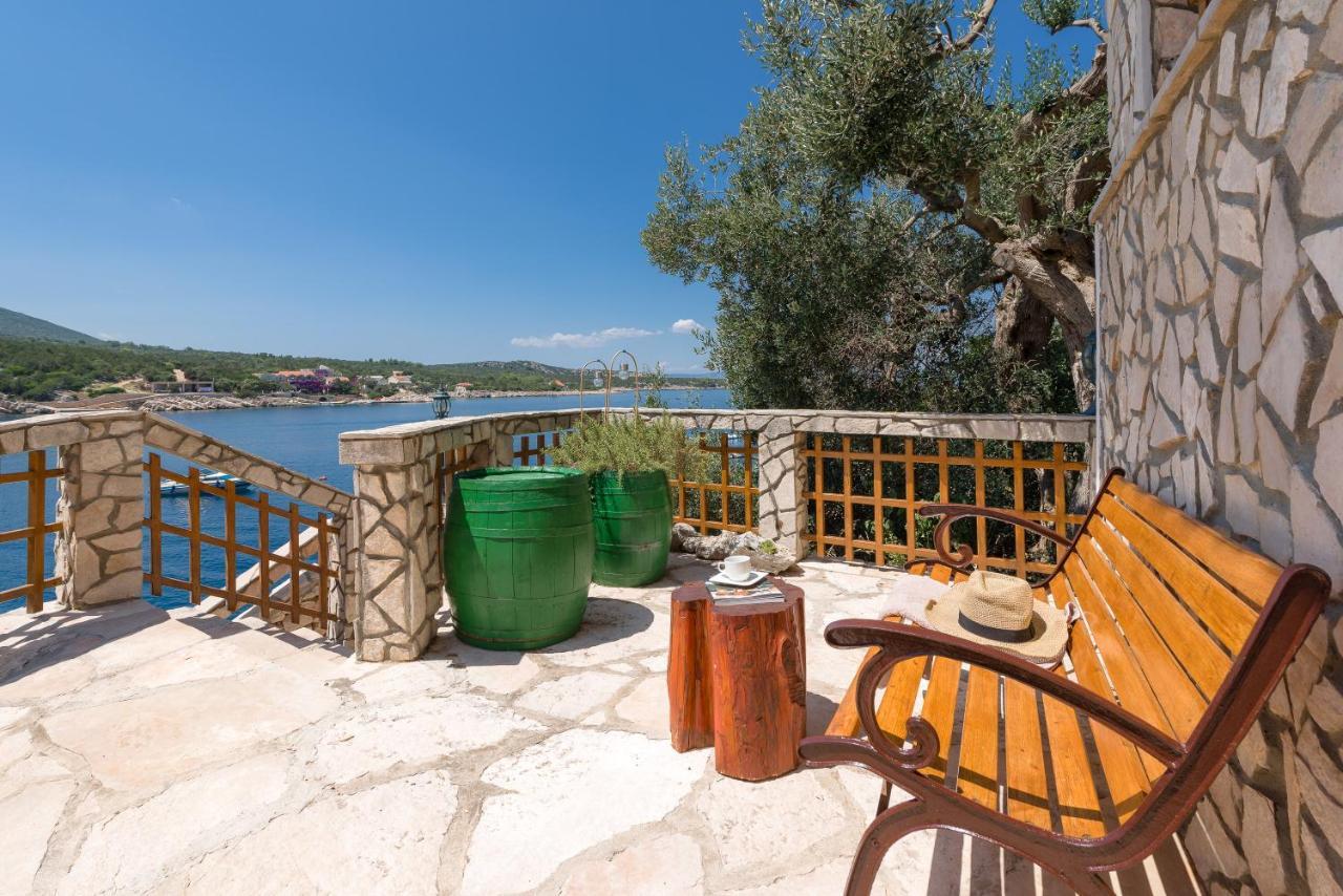 Holiday Home Jelena Zastražišće Exteriör bild